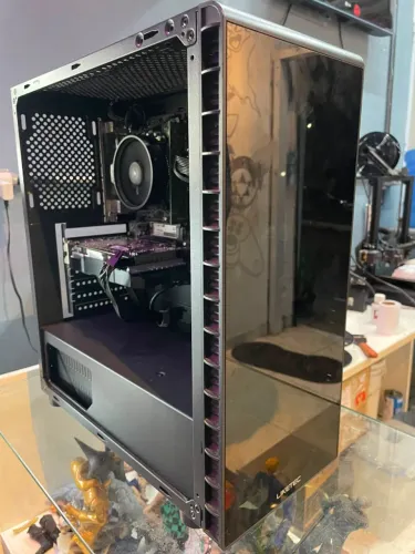 PC GAMER RYZEN 5 4500-16GB-RX 580 8GB