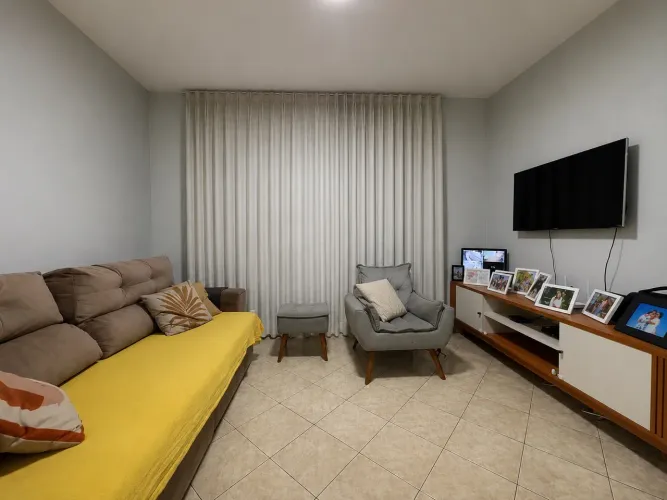 Vendo casa na Vila Xavier (a vista ou transferir parcelas)