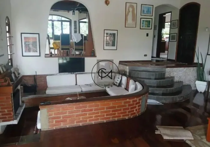 Alugo casa de alto padrão na Granja Viana | Cotia/SP, com 500 m².