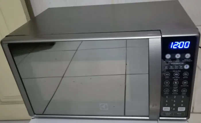 Microondas 20L - Entrega grátis