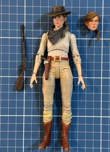 Sadie Adler Custom Red Dead - Diamond Select 1/10