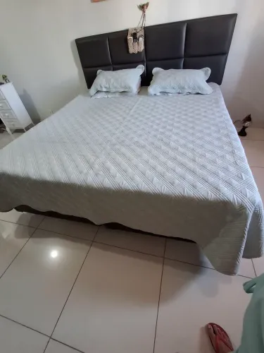 Cama King size cabeceira e base euro Colchões com colchão Pillomed.