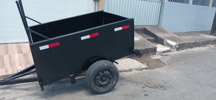 Vendo Carretinha / Reboque com placa Mercosul