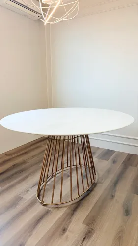 Vendo mesa de mármore