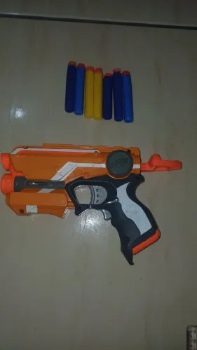1 NERF TAMANHO MÉDIO GRANDE COM LAZER