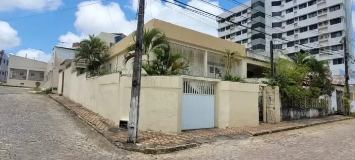 Casa Duplex de esquina 6/4 Suite à Venda em Barro Vermelho