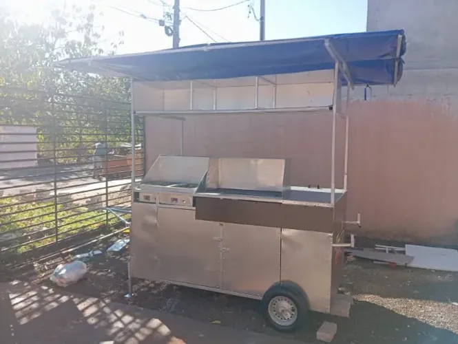 Vendo carrinho de lanches 