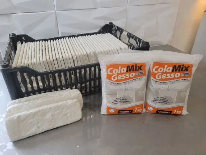Kit 100 Plaquinhas de Gesso + 2 Colas Gesso 