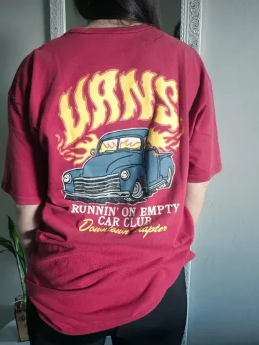 Camiseta Vans vermelha tamanho GG