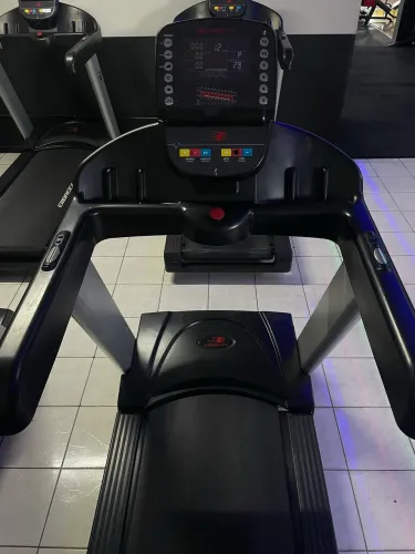 Esteira Profissional Embreex 820EX - Academia