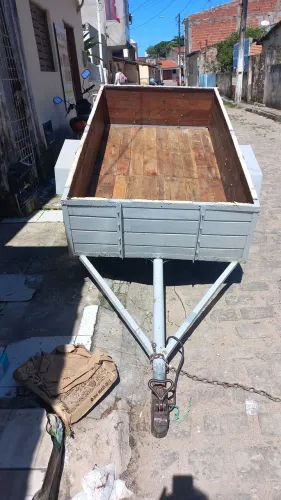 Carretinha rebok emplacada contato *