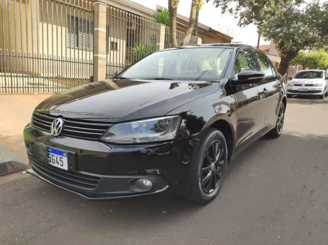Volkswagen Jetta Comfortline 2.0 T.flex 8V 4P Tipt. 2012