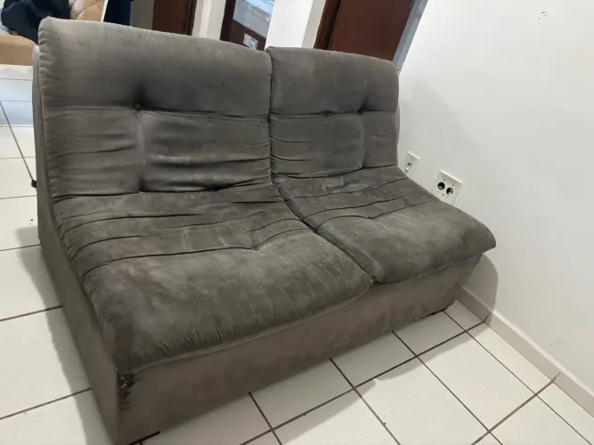 Sofá é completo