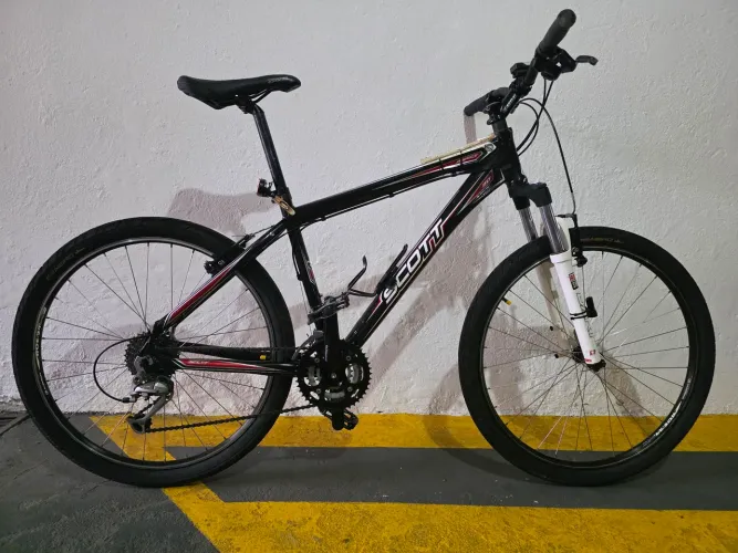 Bike Scott muito nova