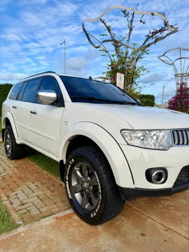 Mitsubishi Pajero Dakar 3.2 4X4 T.i. Dies. 5P Aut. 2012