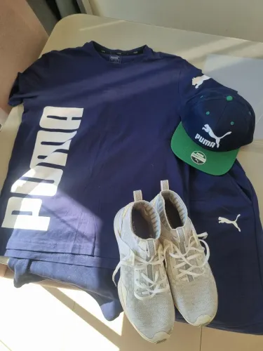Kit puma tenis tam 40 / camisa G / bermuda G / boné