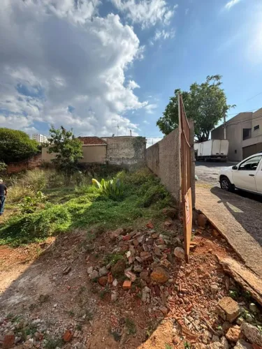 Terreno à venda, 465 m² por R$ 500.000,00 - Estados Unidos - Uberaba/MG