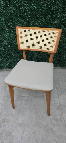 1 UNIDADE DE CADEIRA COM PALHINHA ARES