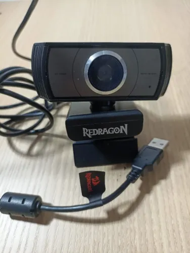 Webcam Redragon Full HD 1080p | Autofoco | Tripé | Ideal para Streaming