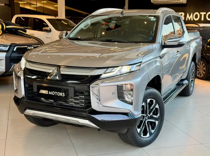 Mitsubishi L200 Triton Sport HPE-S 2.4 CD Dies. AUT 2023