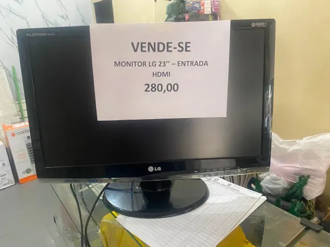 Monitor 23'' - LG com HDMI