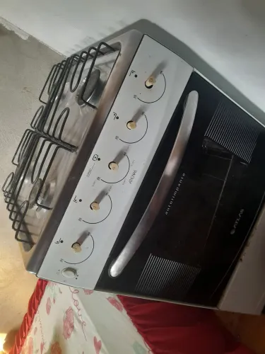Fogão elétrico quatro4 bocas com mangueira 