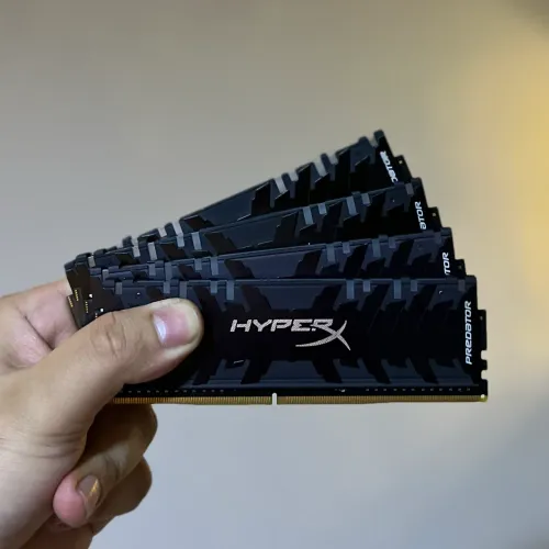 Memória RAM HyperX Predator - 16GB (2x8GB) 3200MHz
