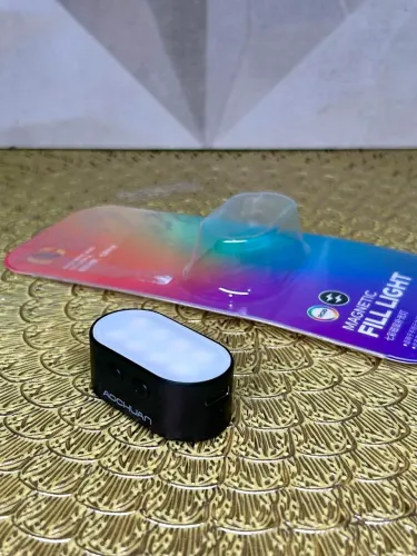 Luz de Preenchimento Magnética RGB