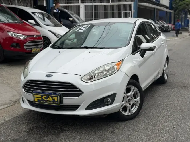 Ford Fiesta Sedan 1.6 16V Flex Aut. 2015