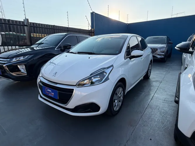 Peugeot 208 Active 1.2 Flex 12V 5P Mec. 2018