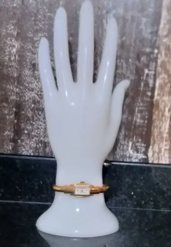 RELÓGIO ANTIGO SUÍÇO, ANCRE 17 JEWELS, FEMININO, OURO G10.