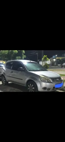 Vendo uma casa e um carro ford ka 2009