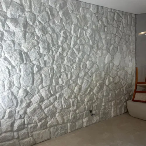 Pedra moledo em gesso. Por apenas R$45,00