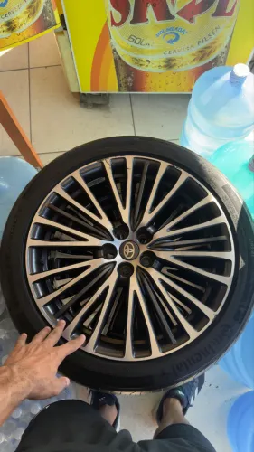 4 Rodas aro 18 do corolla + 4 Pneus 