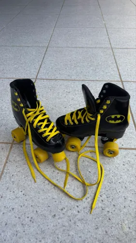Patins Quad Vinil Batman Warner Bel Patins Quad Batman Vinil (36) Warner Bel