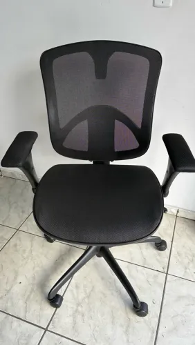 Cadeira ergonômica na telinha