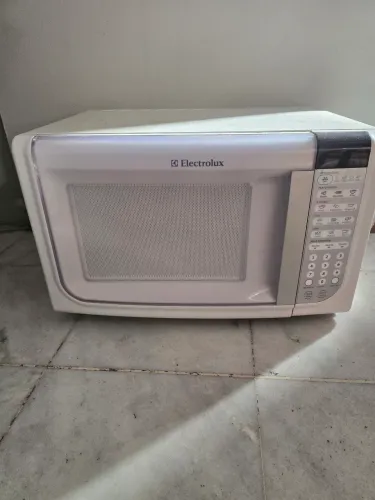 Micro-ondas com defeito no transformador. Fazendo barulho 