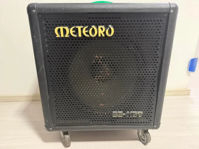 Amplificador Meteoro BX 115 