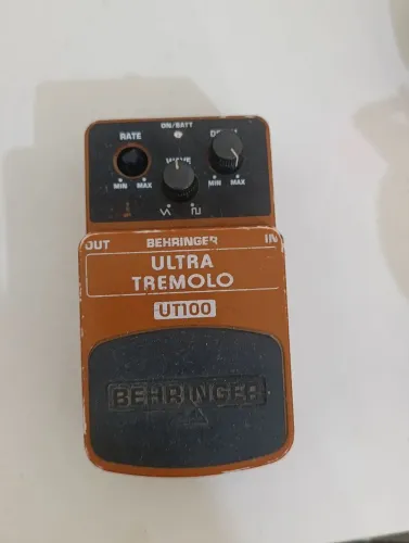 PEDAL TREMOLO
