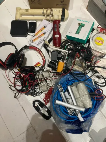 Eletronicos com defeito + cabos variados e cds/dvds virgem
