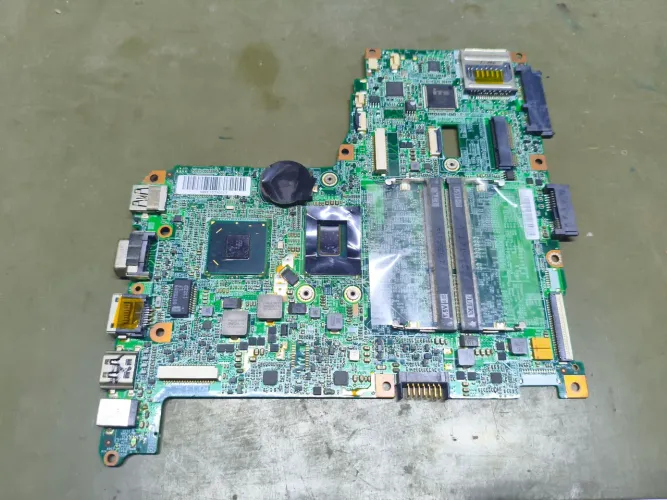 Placa Mãe CCE/Positivo 71r- nh4cu6-t810 Core i3 3217u