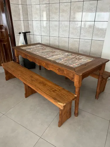 Mesa madeira maciça