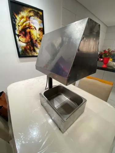Vendo conservadora de fritura novíssima!