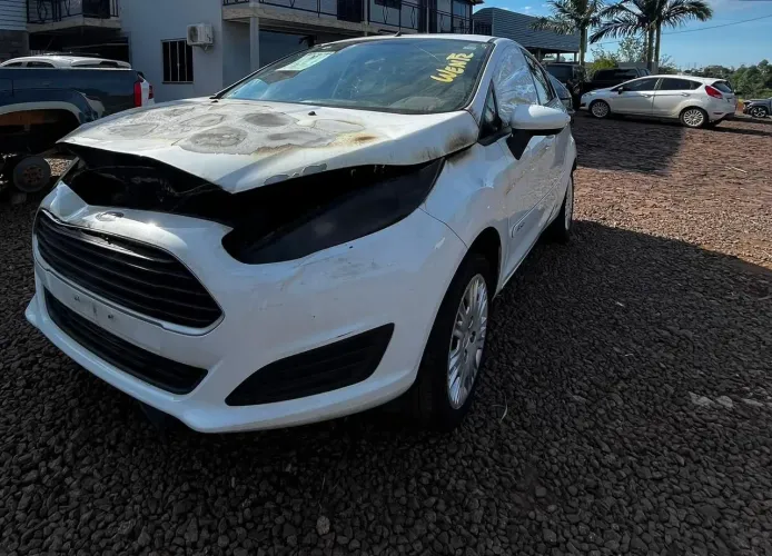 Sucata Ford fiesta 2014 retirada de peças 