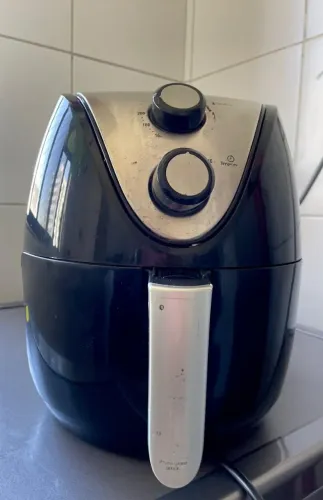 Air Fryer Mondial 3,2L usada funcionando.