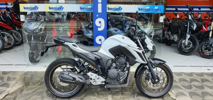 Yamaha FZ25 250 Fazer Connected 2026