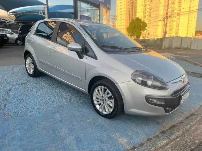 Fiat Punto Essence Dualogic 1.6 Flex 16V 5P 2016