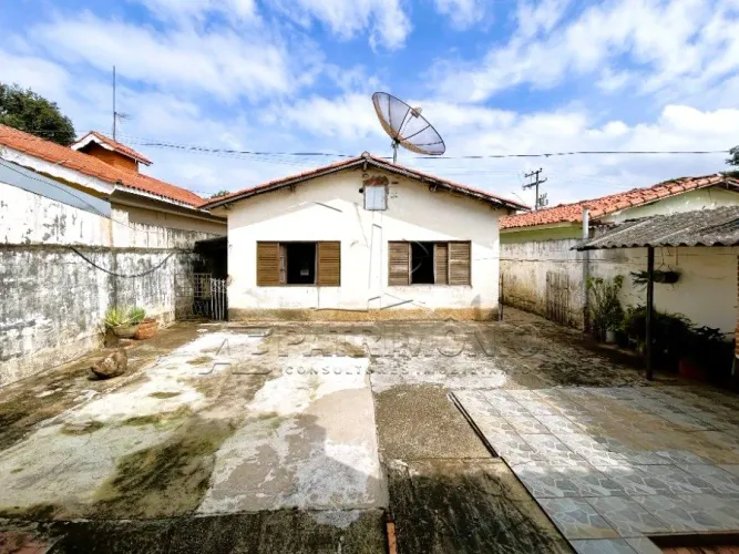 CASA TERREA COM 3 QUARTOS - EDEN
