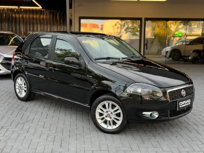 Fiat Palio Essence Dualogic 1.6 Flex 16V 5P 2011