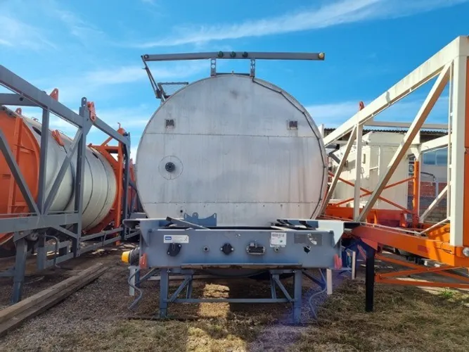 Jumbo marca Ciber, ano 2015, série 280, em excelente estado de conservação.